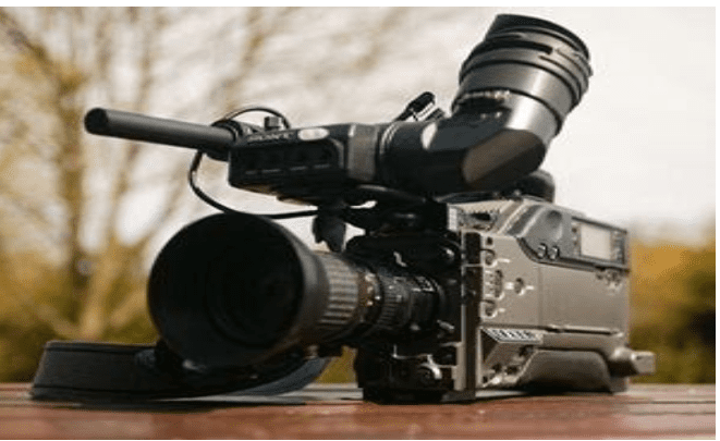 Pro sumer video camera