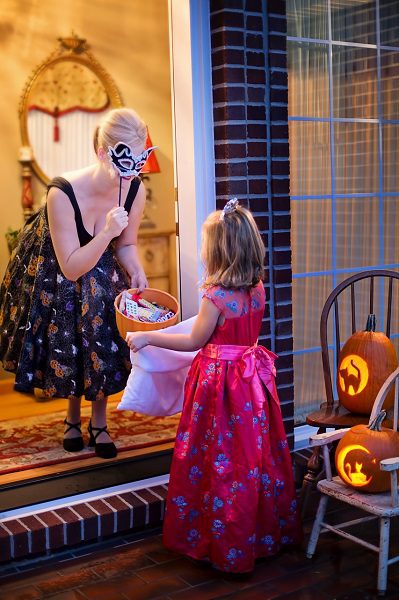 15 Best Halloween Party Activities That You Must Try This Year