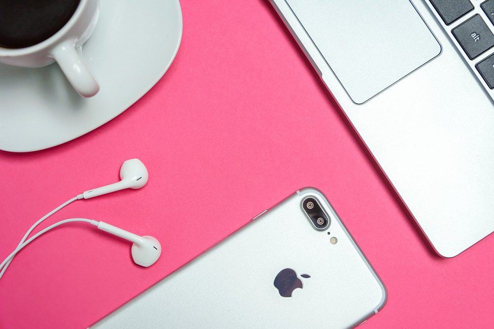 Relish Your Iphone’s Camera with These Trendy Mobile Phone Accessories