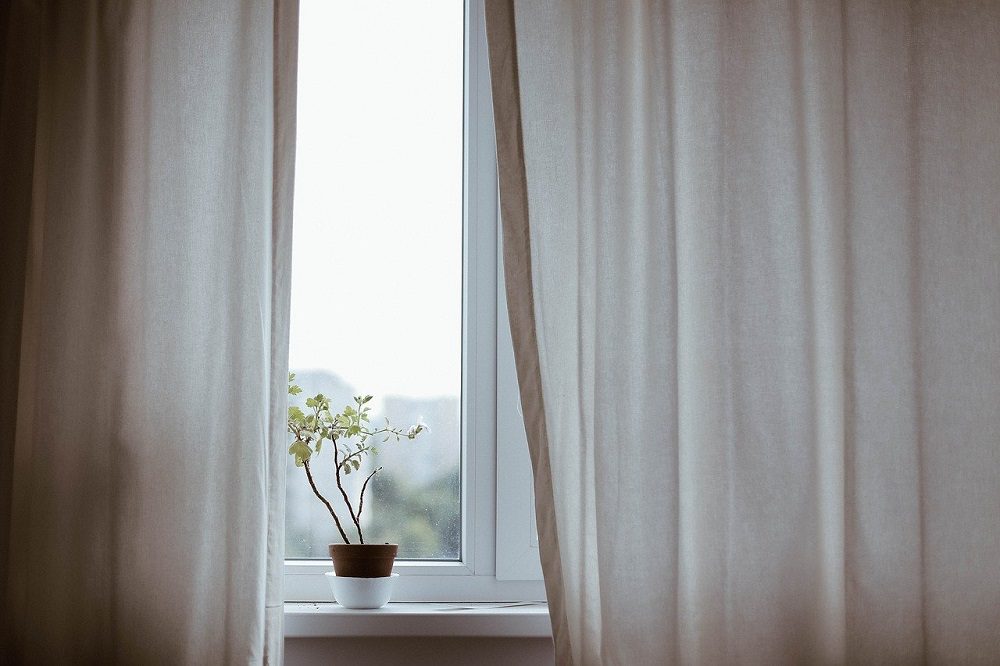 benefits of curtains and blinds