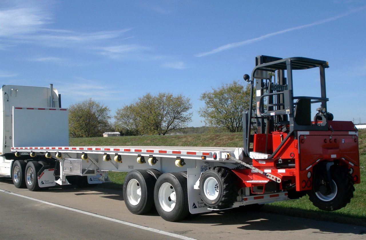Flatbed Truck With Forklift