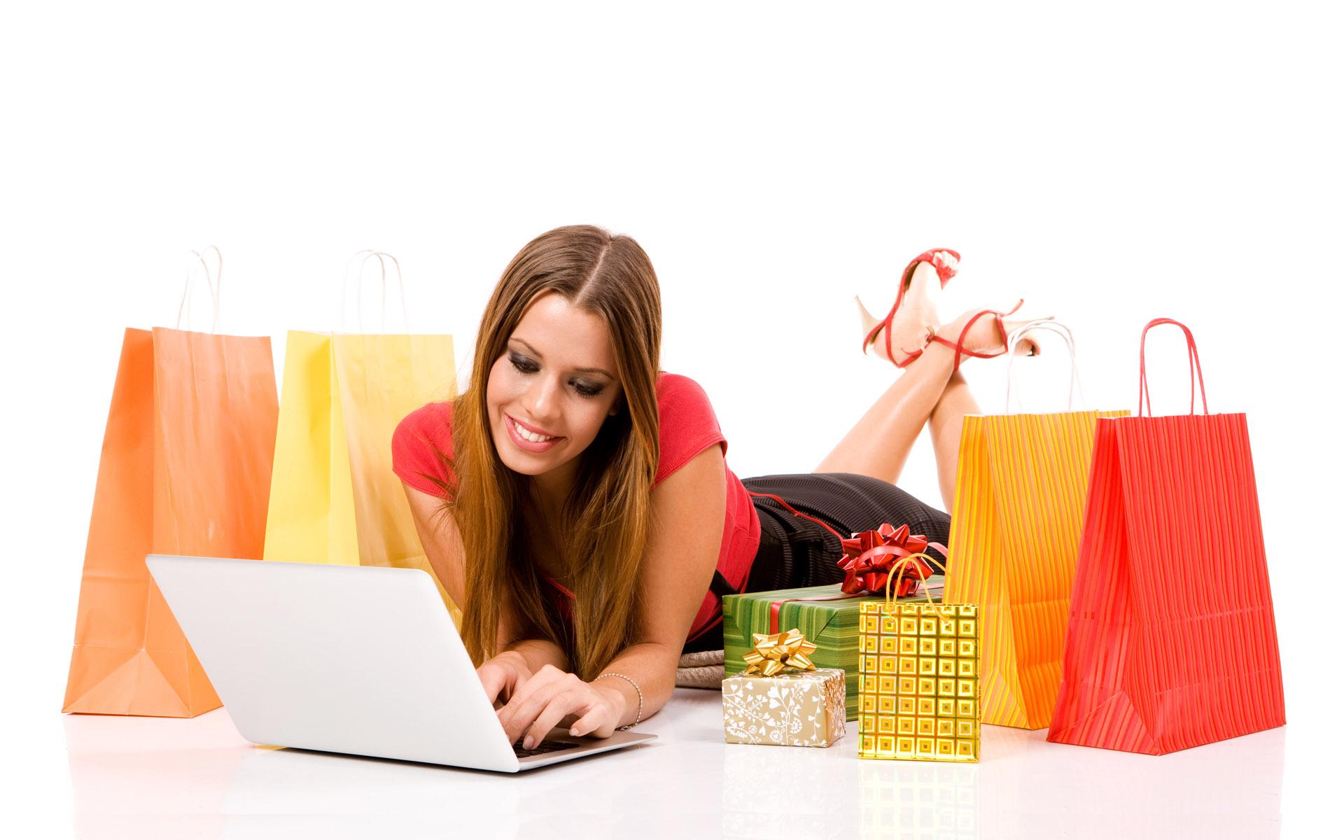 What Things To Keep In Mind While Buying Clothes From Online Stores?