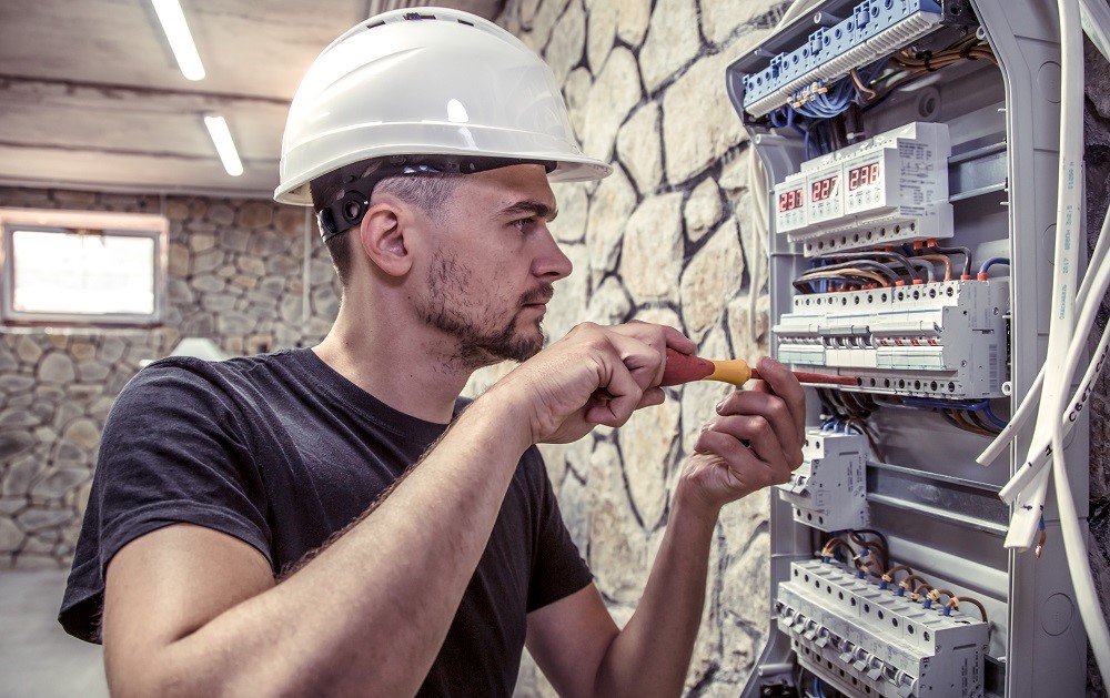 Hire Various Electrician: Get Help for All The Electrical Problems At Your Homes And Offices