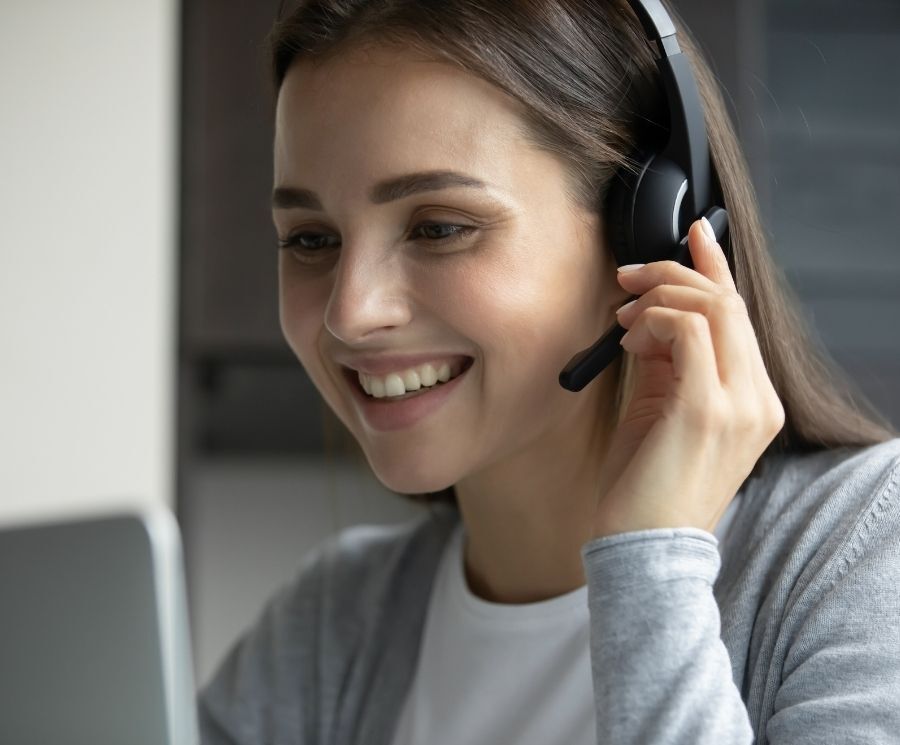 What Are Some Best Companies for Customer Support Jobs for Freshers?