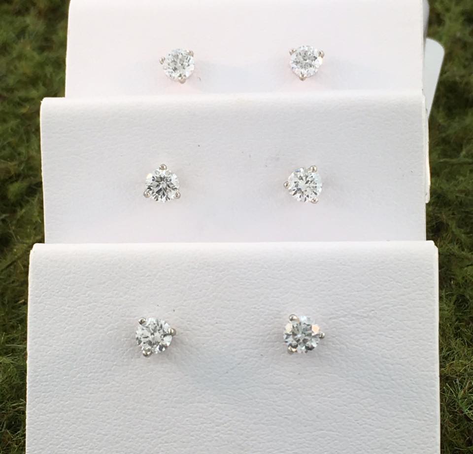diamond stud earring sets