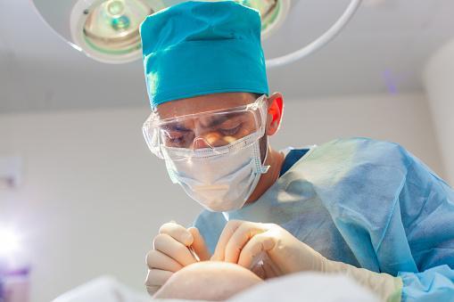 What are the Advantages of Hair Transplant Surgery, and How do You Select the Best Clinic? 
