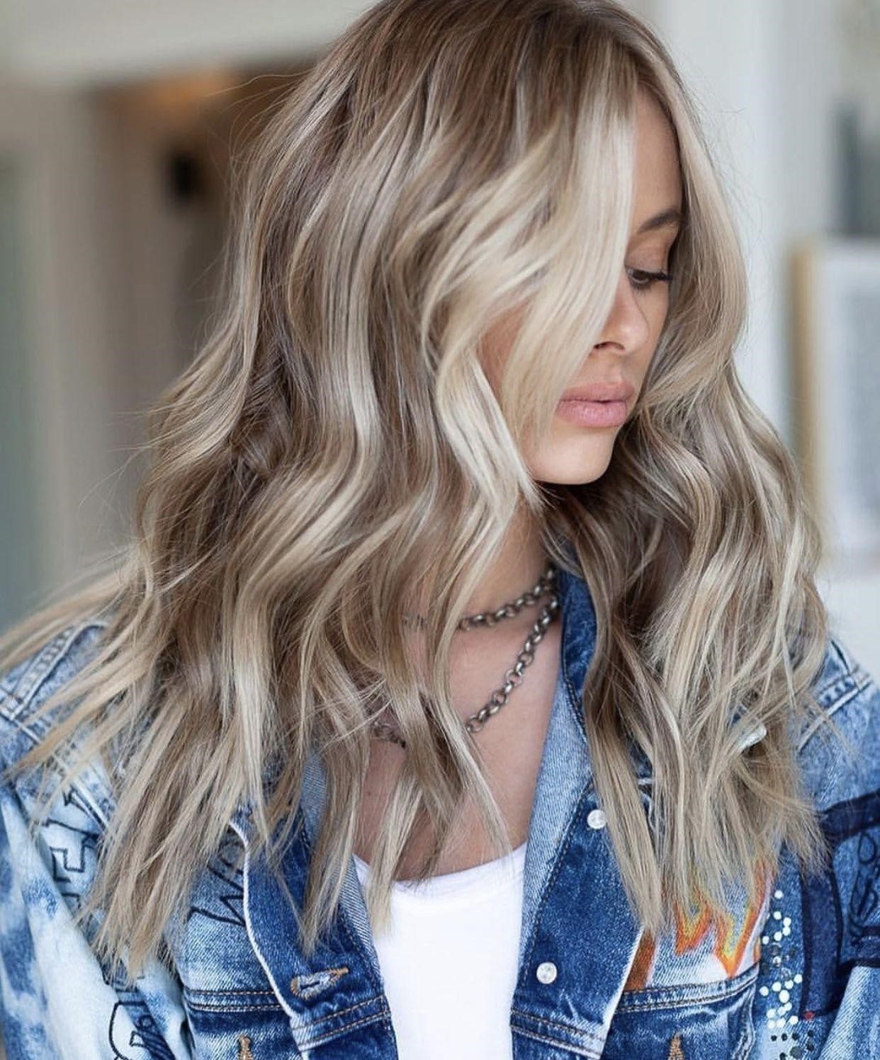 7 Styles You Can Try With Ash Blonde Hair