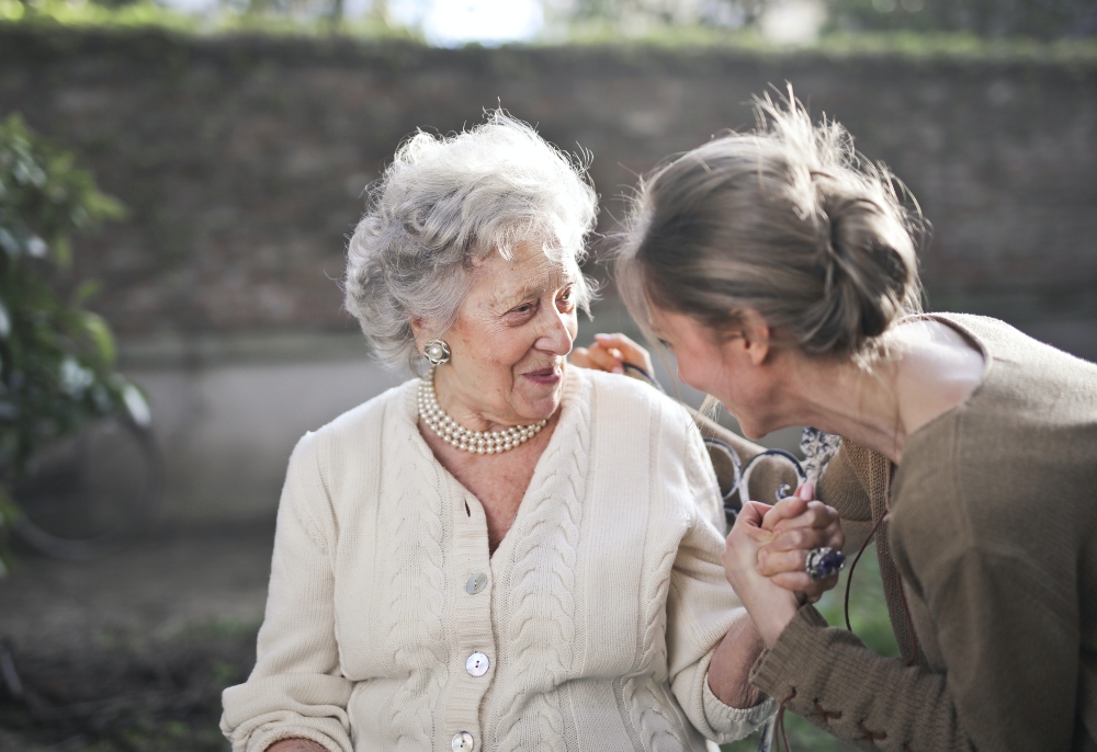 Tips To Find the Best Assisted Living for Your Family Member
