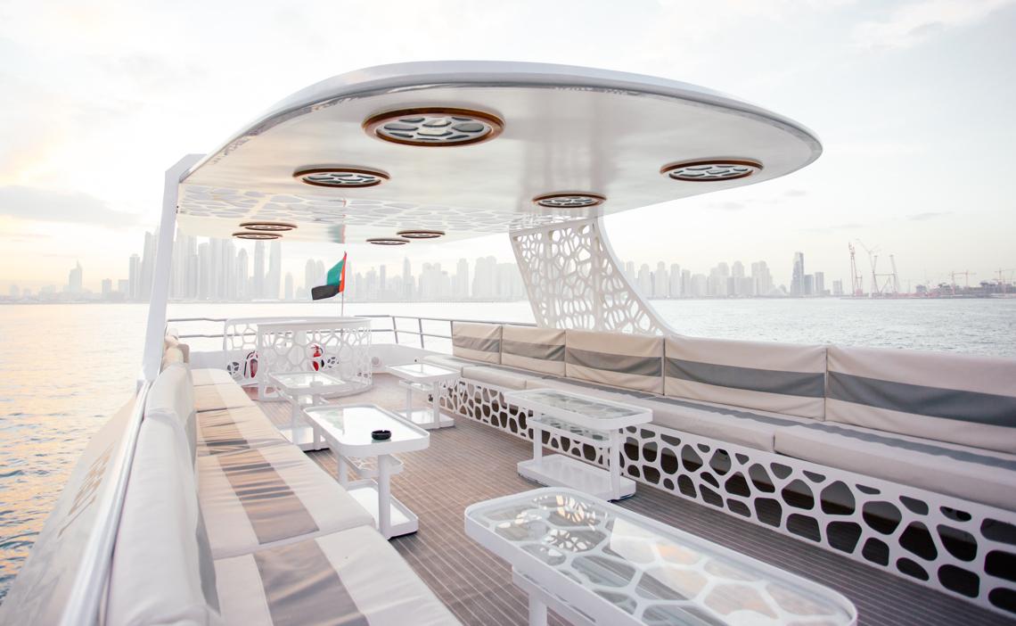 Why desert rose yacht is perfect for corporate yacht events?