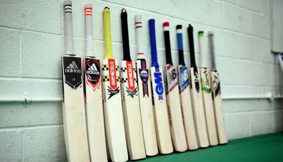 laserbook247-cricket-item