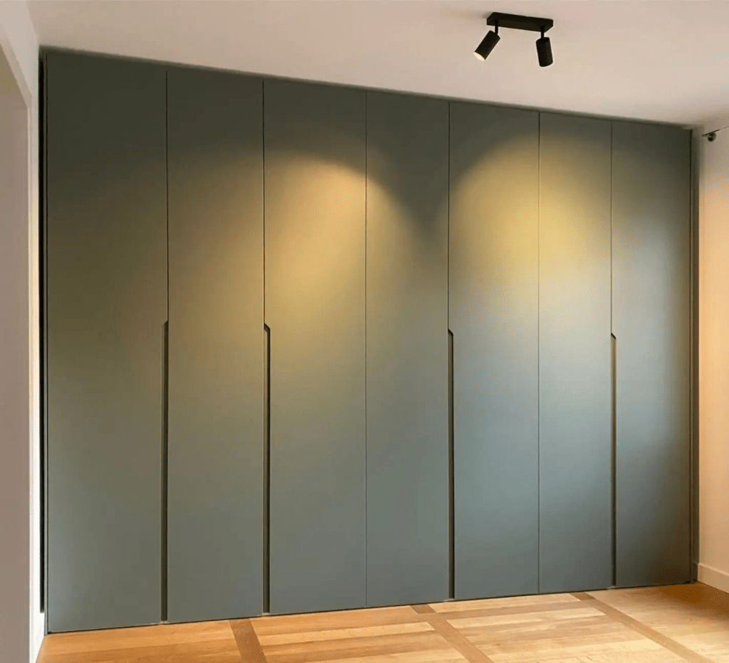 How to Design and Build the Perfect Bespoke Wardrobe for Your London Home